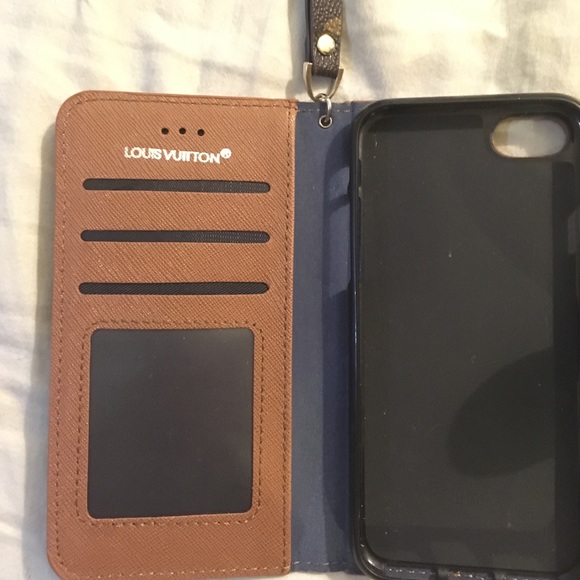 Louis Vuitton Iphone 6 case - Picture 2 of 6